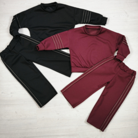 Sporty shiny stripe set