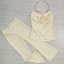 Golden Ring Flare Outfit