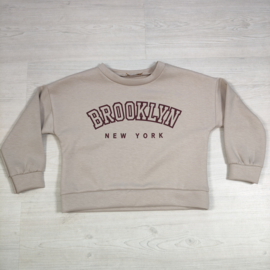 Brooklyn New York Sweater – Beige/bordeaux
