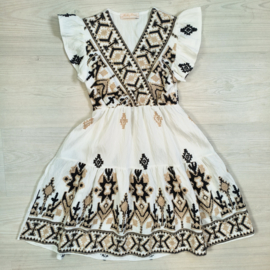 Natural spring dress