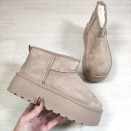 Cozy Platform Boots - beige/khaki