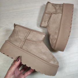 Cozy Platform Boots - beige/khaki