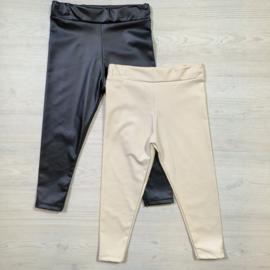 Black or beige leatherlook legging