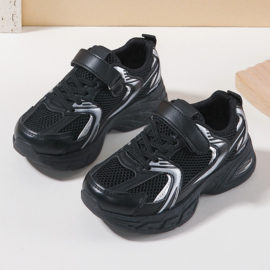 Sporty sneakers - all black