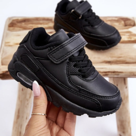 Move on up sneakers - all black