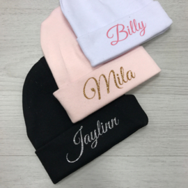 Lovely newborn baby beanie (gepersonaliseerd)