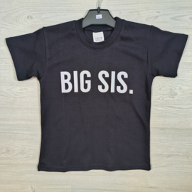 Big sis. black tee