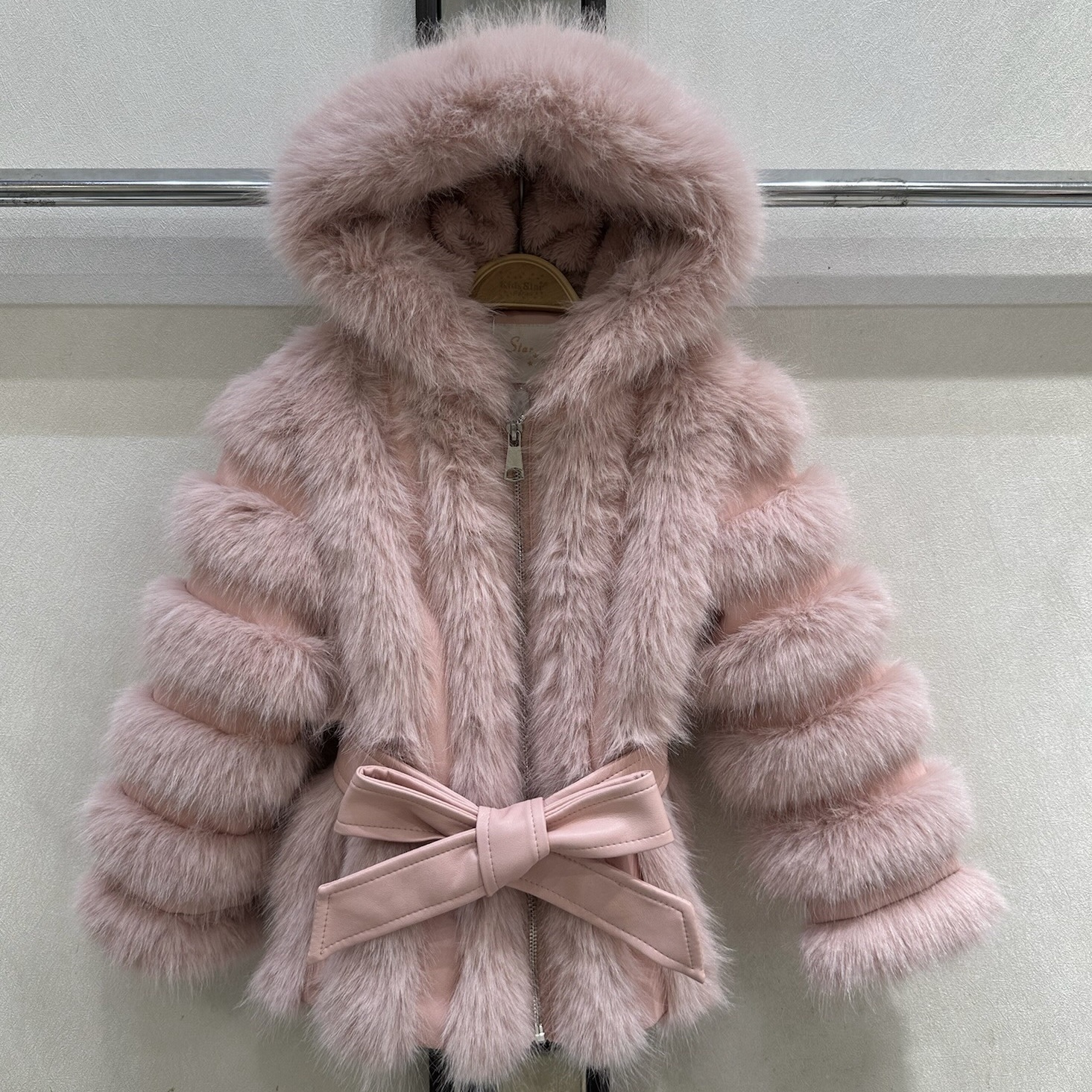 Chic & furry hooded jacket - Roze (Verzenddatum 7 augustus)