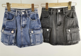 Your pocket denim skirt