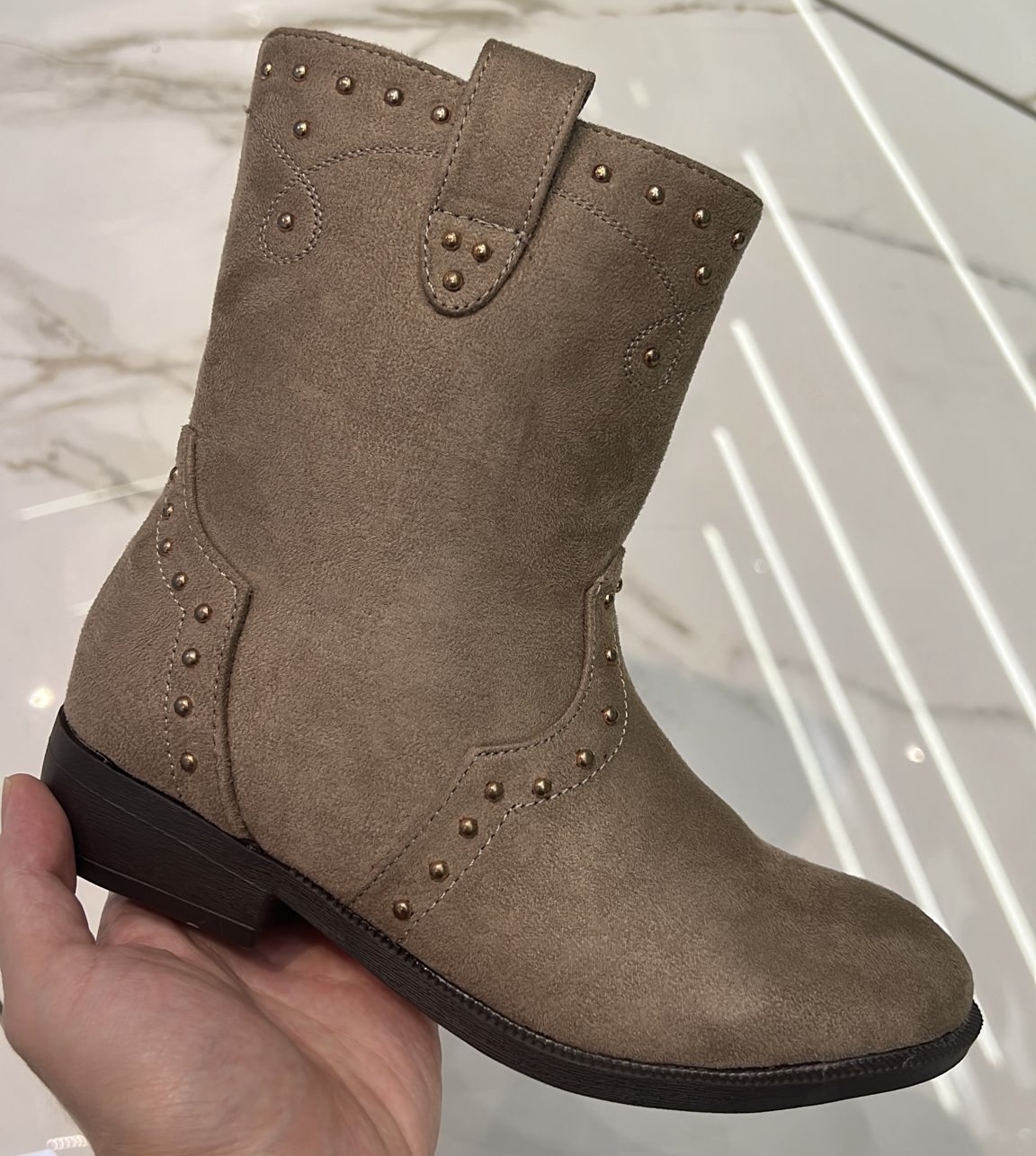 Studded cowboy boots - Taupe (verzenddatum 24 apr)