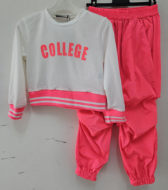 College set - neonroze