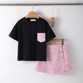 Stylish Leopard Skort Outfit