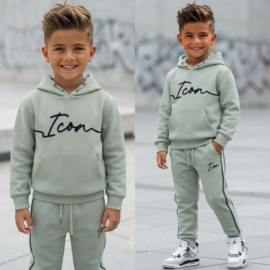 ICON Script Line Joggingpak - Sage green (verzenddatum 9 okt)