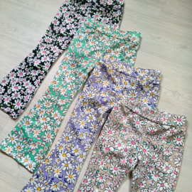 All over flowers flared pants