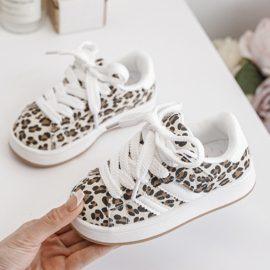 I like leopard sneakers