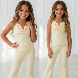 Golden Ring Flare Outfit