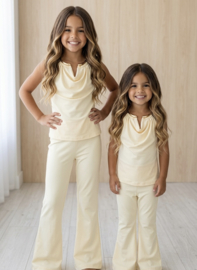 Golden Ring Flare Outfit