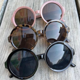 Vintage round sunglasses
