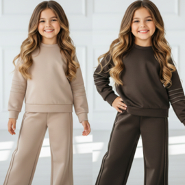 Sporty shiny stripe set