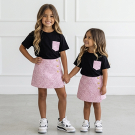 Stylish Leopard Skort Outfit