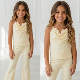 Golden Ring Flare Outfit