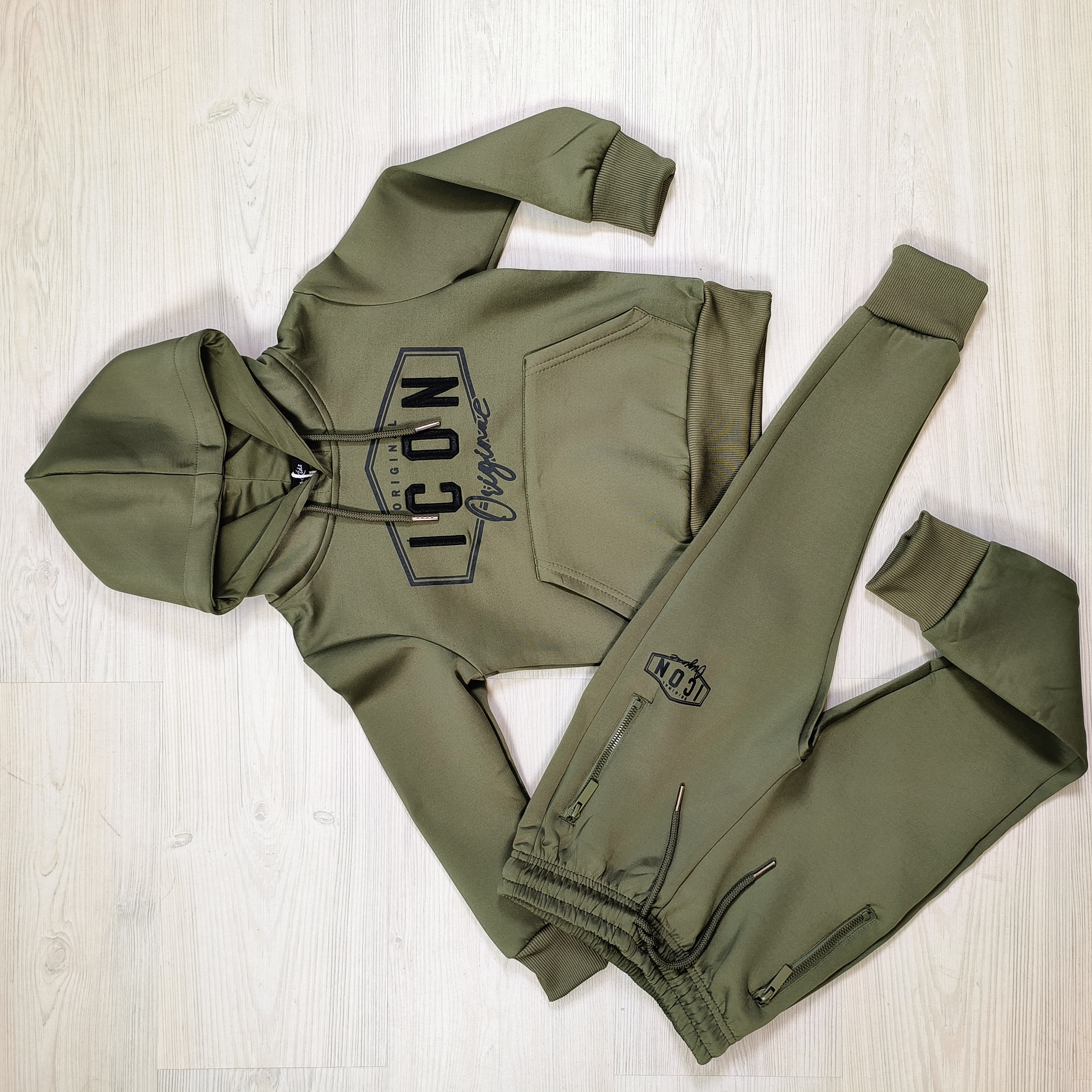 Icon jogging set logo - legergroen