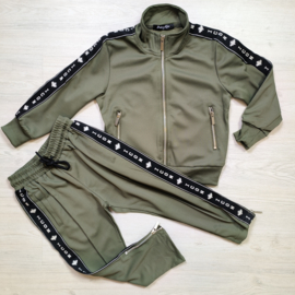 Green icon tracksuit