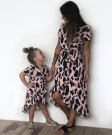 Big leopard pink dress - Mommy & me (Verzenddatum 30 apr)