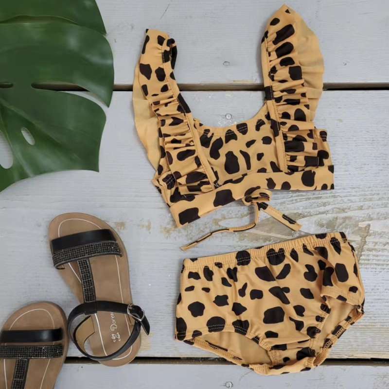Tegenwerken Dusver Standaard Ruffled Leopard bikini - camel | Meisjes Zwemkleding | Hippe Beebjes