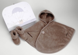 Baby Poncho (taupe) + slippers + box