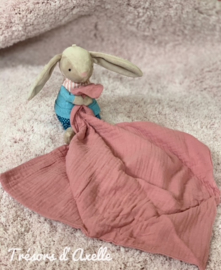 Knuffeldoekje "Jellycat" Little Rambler Bunny met of zonder naamborduring