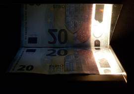 Vals geld detectie met wit licht Eurospector