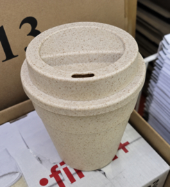 Partij van 42x Coffee to go beker koffie beker met deksel en cold grip