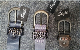 Partij echt lederen riemen - 96 stuks