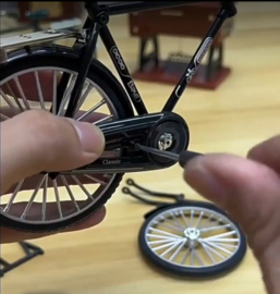 Diy zelf bouwen retro fiets met bewegende delen - schaal 1:10