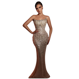 EXCLUSIEVE STRAPLESS AVONDJURK By Yessey