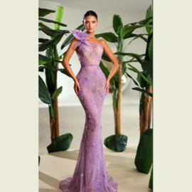 EXCLUSIEVE LILA AVONDJURK By Yessey