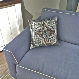 Natural velvet cushion cover PEBBLES