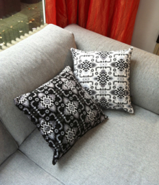 Black-grey-white velvet cushion cover AVOCET