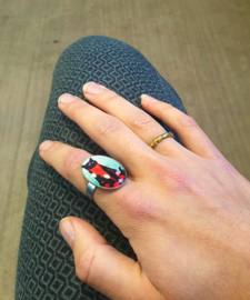 Cabochon ring cat RUBY BLACK