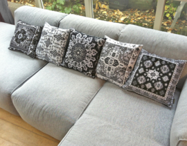 Black-grey-white velvet cushion cover WHITE WAGTAIL