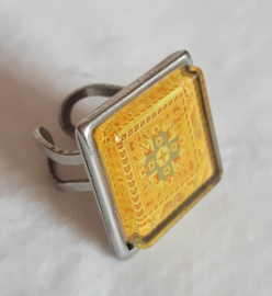 Cabochon ring CURRY yellow