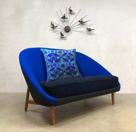 Blue velvet cushion cover BLUE BINDWEED