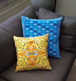 Yellow velvet cushion cover COLESEED