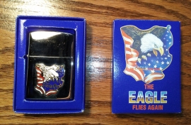 THE EAGLE FLIES AGAIN - Lighter - USA Flag & Screamin' Eagle