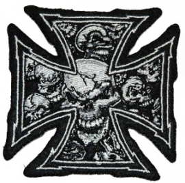065 - small PATCH - Iron / Maltese Cross with Grey Skulls