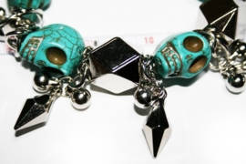 Lucky Charm bracelet with Big Skullies