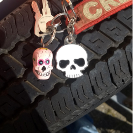 Metal Keychain - White Skull with Black Eyes