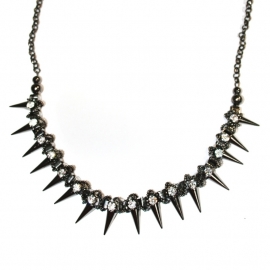 Dark spikey necklace