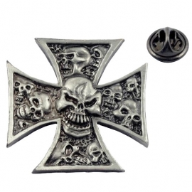 P101 - PIN - Large Iron Maltese Cross with Skulls